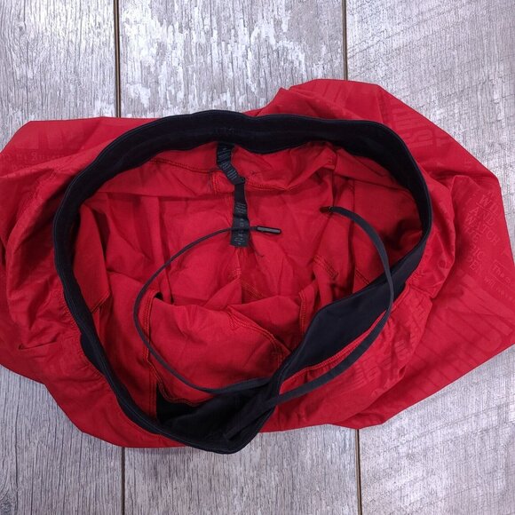 Lululemon Shorts Mens Size Large T.H.E Linerless Red 10" Performance Stretch - Picture 5 of 7